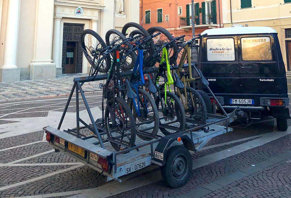 finale bikers shuttle